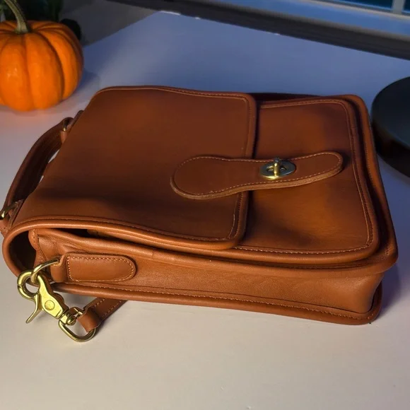Vintage Coach Station Crossbody Bag - British Tan- never used!!! - Picture 7 of 14
